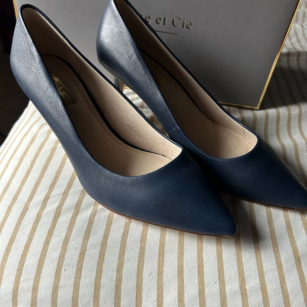 Louise et Cie Navy Leather Heels